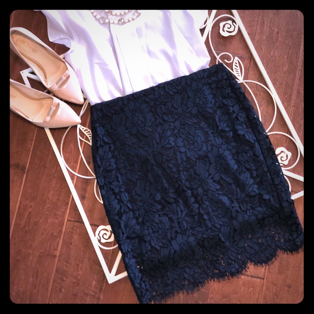 Banana republic lace skirt NWT